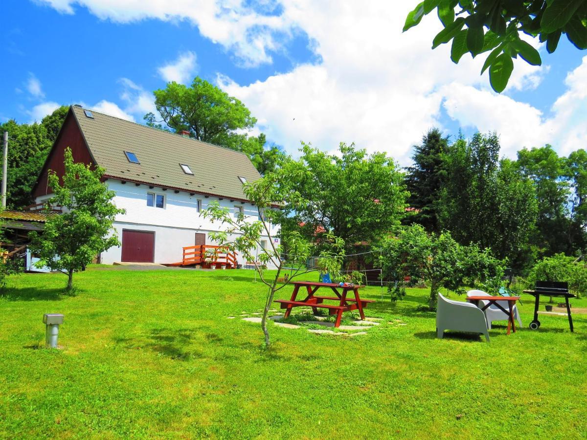Maja Pokoje Z Widokiem Kameralna Agroturystyka Na Pogorzu Izerskim Z Sauna I Jacuzzi (Adults Only) Mirsk Экстерьер фото