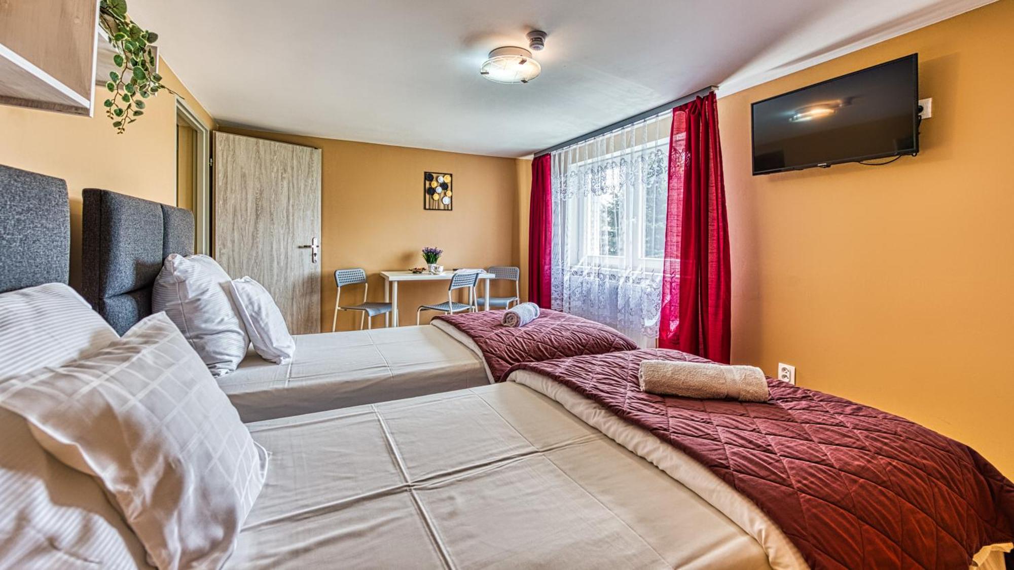 Maja Pokoje Z Widokiem Kameralna Agroturystyka Na Pogorzu Izerskim Z Sauna I Jacuzzi (Adults Only) Mirsk Экстерьер фото