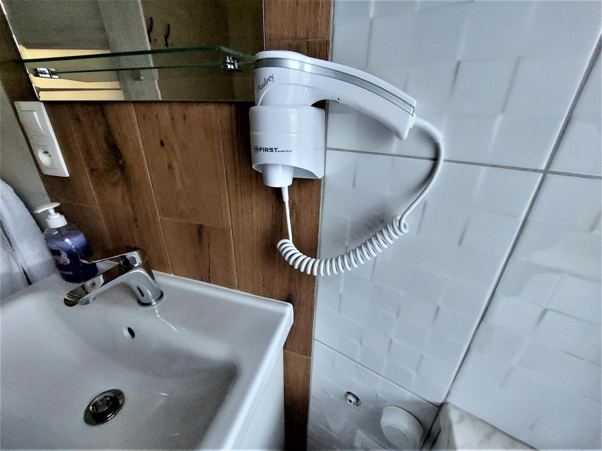 Maja Pokoje Z Widokiem Kameralna Agroturystyka Na Pogorzu Izerskim Z Sauna I Jacuzzi (Adults Only) Mirsk Экстерьер фото
